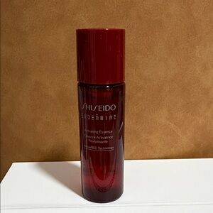 Shiseido Ultimune Red Essence